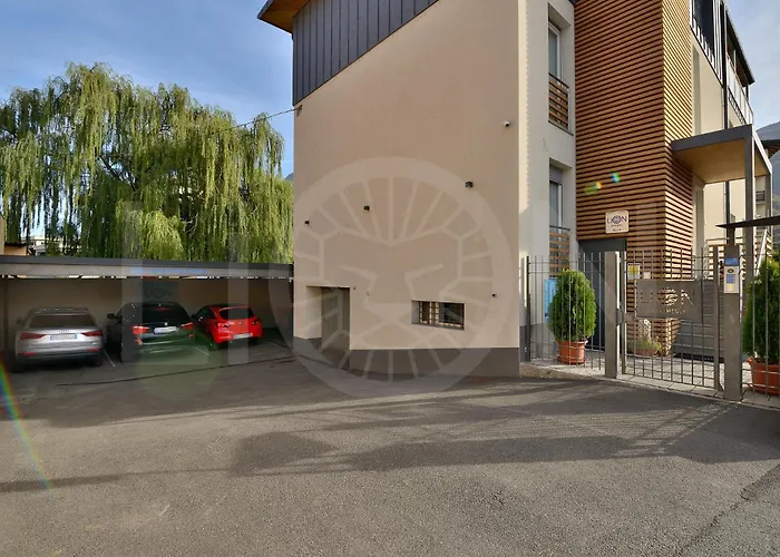 Le Lion Apartments - Bike & Ski